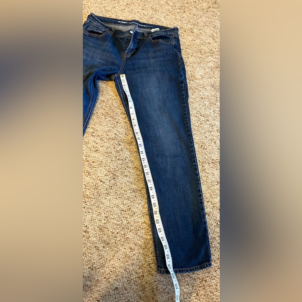 Old Navy Boyfriend Straight Leg Jeans, Sz. 6 - Picture 5 of 6
